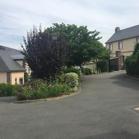 Beautiful Ground Floor 2 Bedroom Apartment Honfleur Exteriör bild