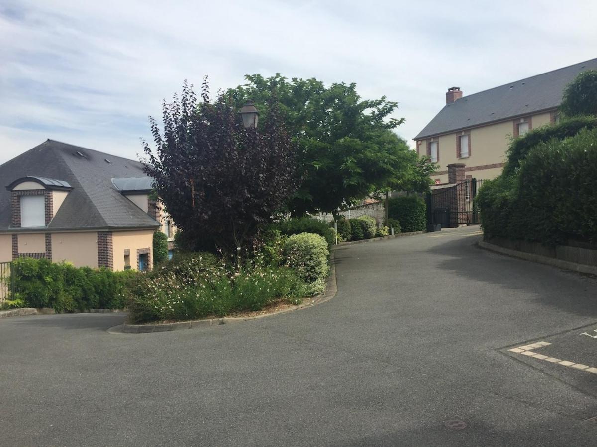 Beautiful Ground Floor 2 Bedroom Apartment Honfleur Exteriör bild